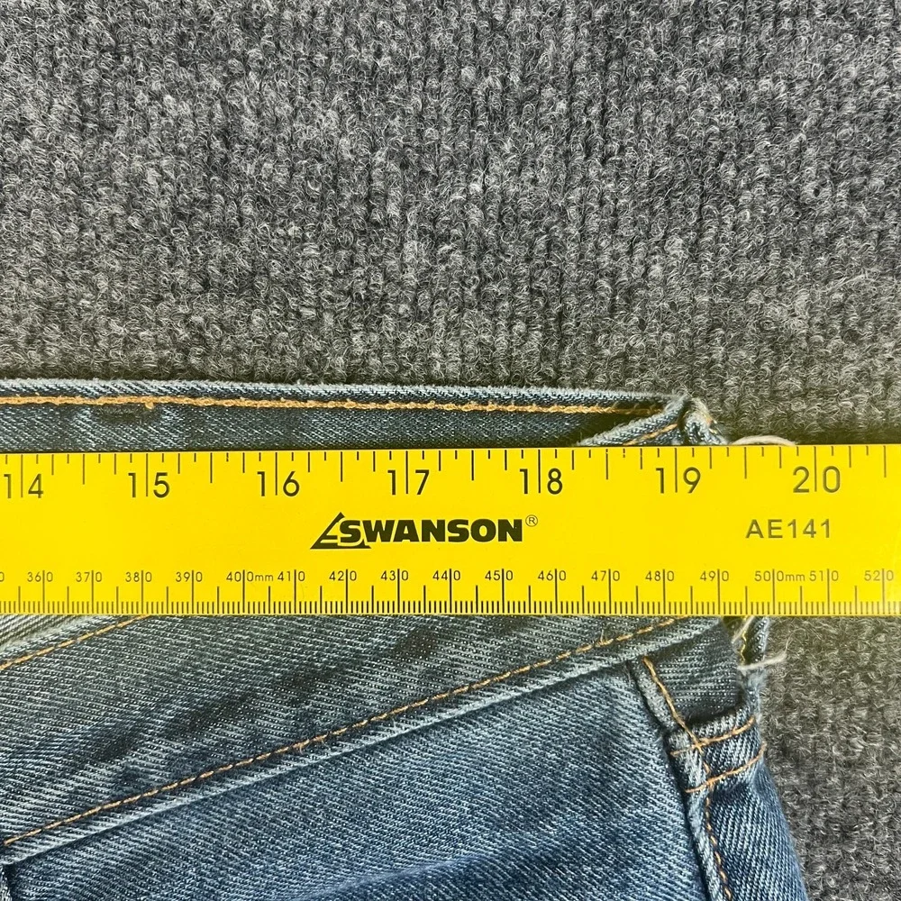 Levi's 550 Jeans Men 39x29.5 Blue Denim Cotton Straight Leg Mid Rise Relaxed Fit